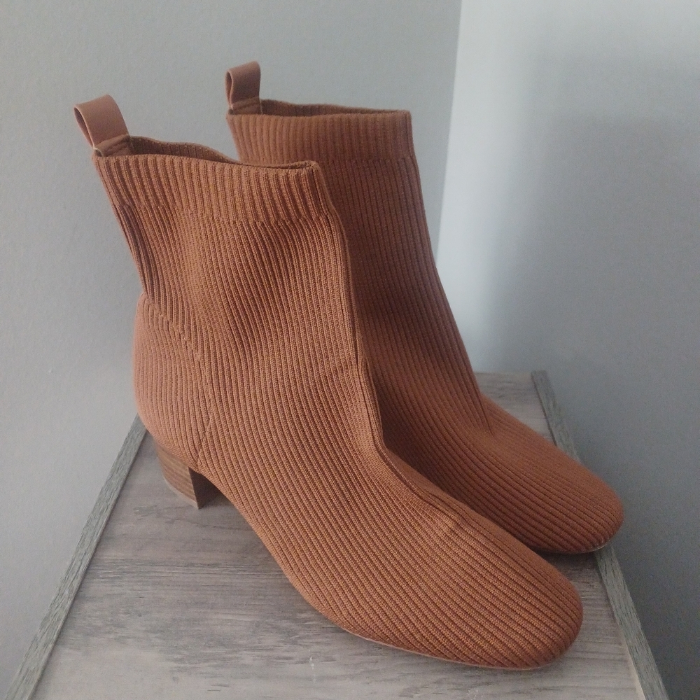 Joie Knit Neely Knit Block Heel Pull On Boots Sz 9.5 /